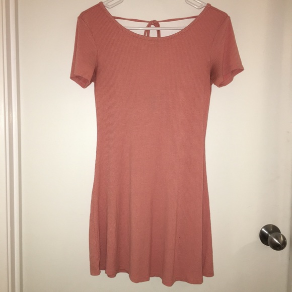 Pink back cut out dress - Picture 3 of 4